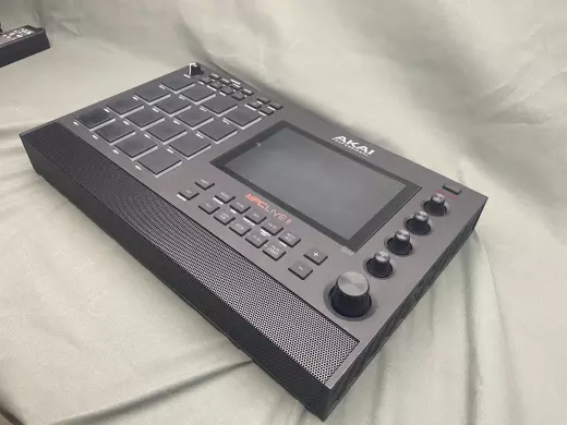Store Special Product - Akai - MPC LIVE II